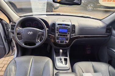 Hyundai Santa
