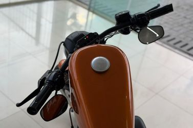 HARLEY-DAVIDSON XL