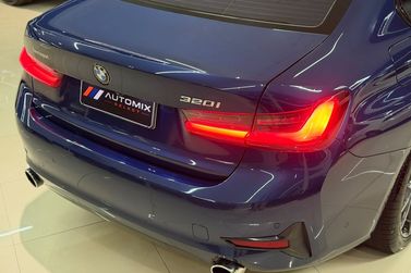 BMW 320iA