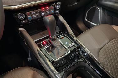 Jeep Commander