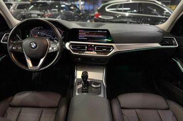 BMW 320iA