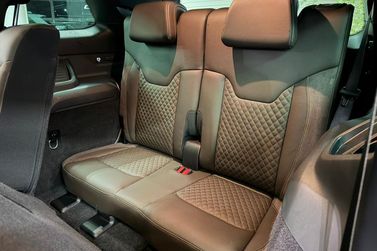 Jeep Commander