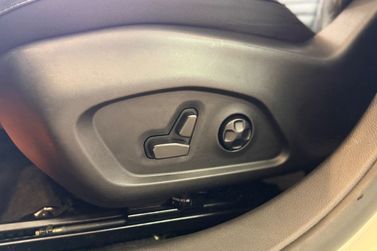 Jeep Commander