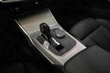 BMW 320iA