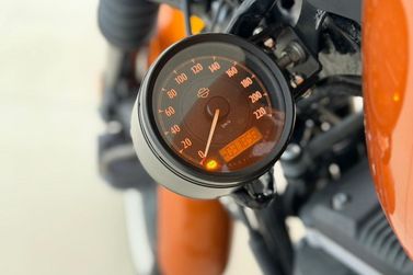 HARLEY-DAVIDSON XL