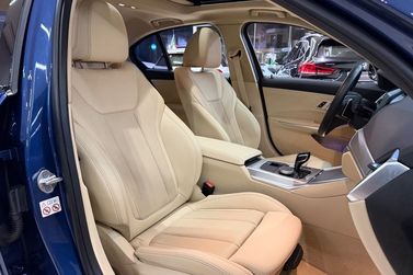 BMW 320iA