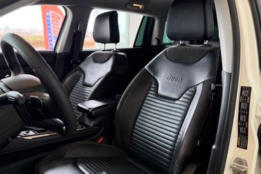 Jeep Commander