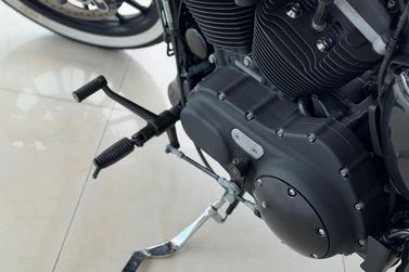 HARLEY-DAVIDSON XL