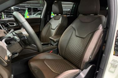 Jeep Commander