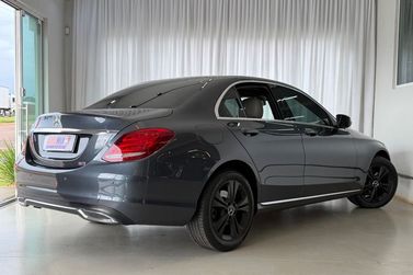 Mercedes-Benz C-180