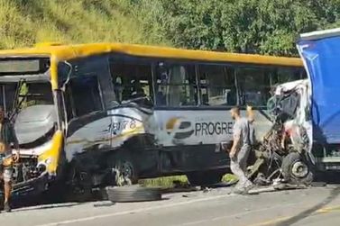 Acidente na BR-393; at&eacute; o momento 22 feridos; 7 em estado grave.
