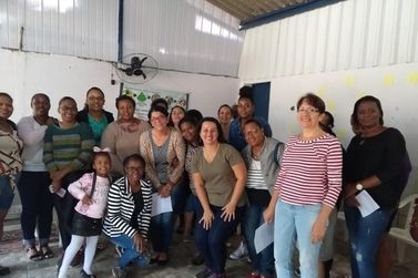 Projeto &ldquo;De M&atilde;os Dadas&rdquo; Transforma a Vida de Mulheres Atrav&eacute;s do Conhecimento