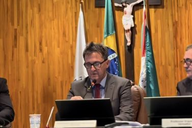 Tonico Coelho assume Presid&ecirc;ncia da C&acirc;mara de Tr&ecirc;s Rios para o bi&ecirc;nio 2025-2026