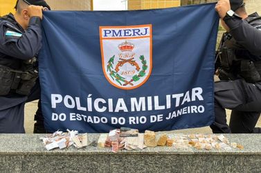 Pol&iacute;cia apreende grande quantidade de crack no P&aacute;tio da Esta&ccedil;&atilde;o