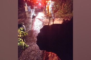 Emergência Rodoviária: Deslizamento de terra afeta fluxo na PA-150