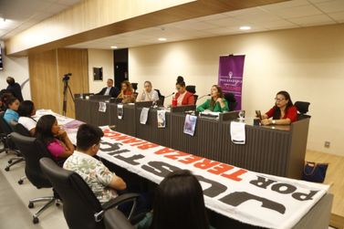 Alepa recebe comitivas de mulheres para debate sobre violência obstétrica