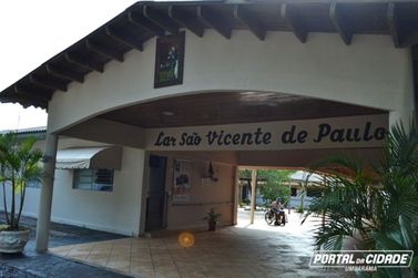 Construtora Morena faz a doa&ccedil;&atilde;o de cobertores novos ao Lar S&atilde;o Vicente de Paulo