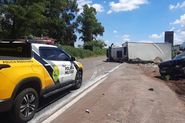 Colis&atilde;o entre caminh&atilde;o e carro deixa uma v&iacute;tima grave na PR-323, em Tapejara