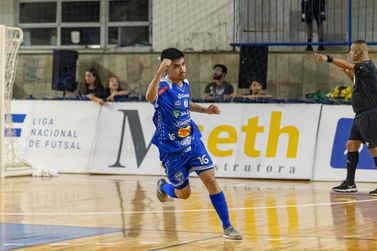 No primeiro jogo em casa pela Liga Nacional, Umuarama encara o líder Joinville