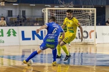 Umuarama Futsal é goleado pelo Praia Clube na 2ª rodada da Liga Nacional