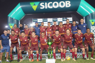 Equipe de Umuarama conquista título da Copa Amajuup de Futebol Suíço