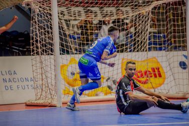 Umuarama Futsal precisa mudar a chave e voltar a vencer no Estadual