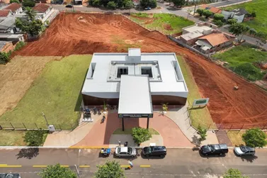 Atendendo de beb&ecirc;s a idoso, APAE de Douradina inaugura nova sede