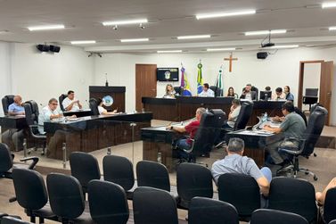 C&acirc;mara de Umuarama aprova nomea&ccedil;&atilde;o de ruas e nova cidadania honor&aacute;ria