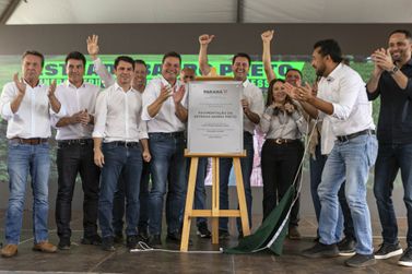 Em Francisco Alves, Ratinho Junior inaugura pavimenta&ccedil;&atilde;o da Estrada Barro Preto