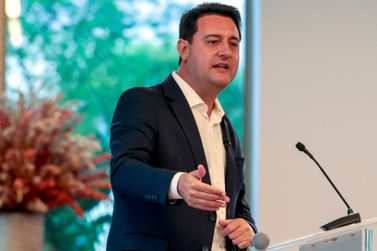 Governador Ratinho Junior anuncia investimentos urbanos e rurais em Alt&ocirc;nia nesta quinta