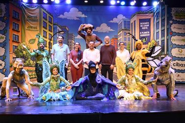Teatro sobre conscientiza&ccedil;&atilde;o ambiental atrai grande p&uacute;blico ao Vera Schubert