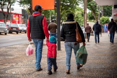 Com&eacute;rcio de Umuarama n&atilde;o abre nesta sexta-feira; shopping ter&aacute; hor&aacute;rio especial