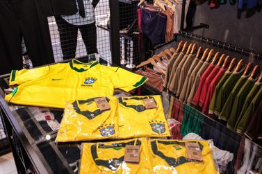 Com&eacute;rcio de Umuarama se veste de verde e amarelo e registra alta nas vendas para a Copa