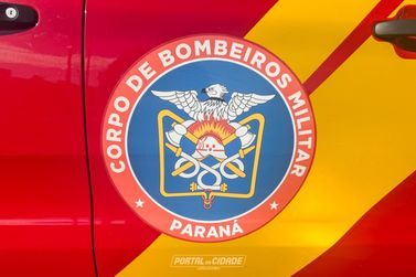 Inc&ecirc;ndio criminoso destr&oacute;i resid&ecirc;ncia no Jardim Viveiros, em Umuarama