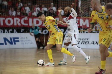 Umuarama recebe o Tubar&atilde;o em busca da 3&ordf; vit&oacute;ria consecutiva pela Liga Nacional