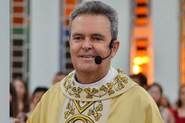 C&acirc;mara de Tapejara vota mudan&ccedil;a de nome de pra&ccedil;a em homenagem ao padre Luiz Pintenho