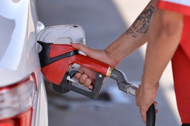 Etanol &eacute; mais vantajoso para ve&iacute;culos flex, aponta pesquisa do Procon em Umuarama