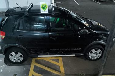 Homem que teria comprado carro por R$ 3 mil &eacute; preso por recepta&ccedil;&atilde;o em Umuarama