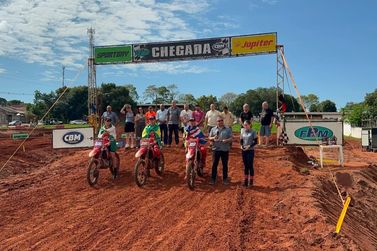 Motocross retorna a Umuarama ap&oacute;s 17 anos com p&uacute;blico recorde no fim de semana
