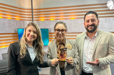 PodARA estreia nesta sexta-feira epis&oacute;dio sobre impacto da depend&ecirc;ncia qu&iacute;mica na fam&iacute;lia