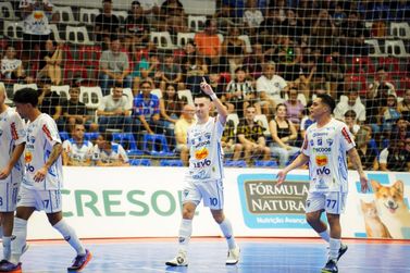 Umuarama fecha fase de grupos da LNF em d&eacute;cimo e enfrenta o Carlos Barbosa no mata-mata