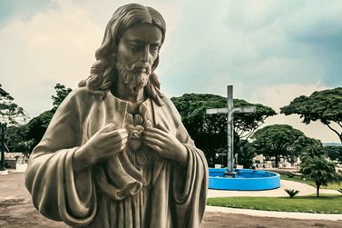 Panorama: Confira os horários das missas do Dia de Finados nas paróquias de Umuarama