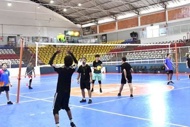 Entenda: Curso de técnico de voleibol em Umuarama tem inscrições abertas para 7 e 8 de novembro