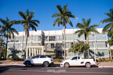 Panorama: Ponto facultativo nesta quarta-feira suspende atendimento em &oacute;rg&atilde;os municipais de Umuarama