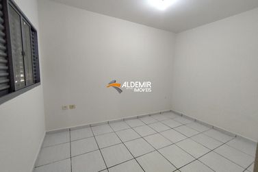 Casa para alugar - 100m&sup2; - Zona 6