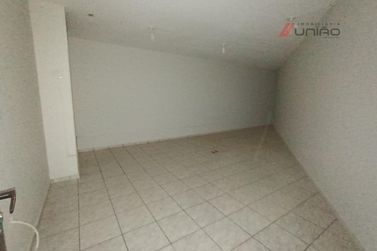 Sal&atilde;o Comercial para alugar - 880m&sup2; - Zona III