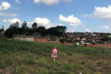 Terreno &agrave; venda - 136m&sup2; - Jardim Imp&eacute;rio do Sol