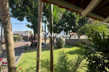 Casa &agrave; venda - 469m&sup2; - Espig&atilde;o