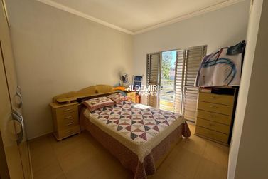 Sobrado &agrave; venda - 198m&sup2; - Zona 5