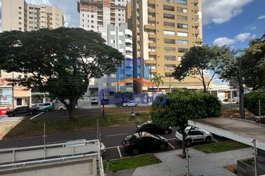 Apartamento para alugar - 176m&sup2; - ZONA I